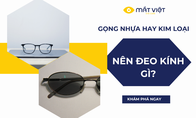 Người phụ nữ đang thử gọng kính mắt mèo kim loại trước gương, thể hiện cách chọn kính phù hợp với dáng mặt